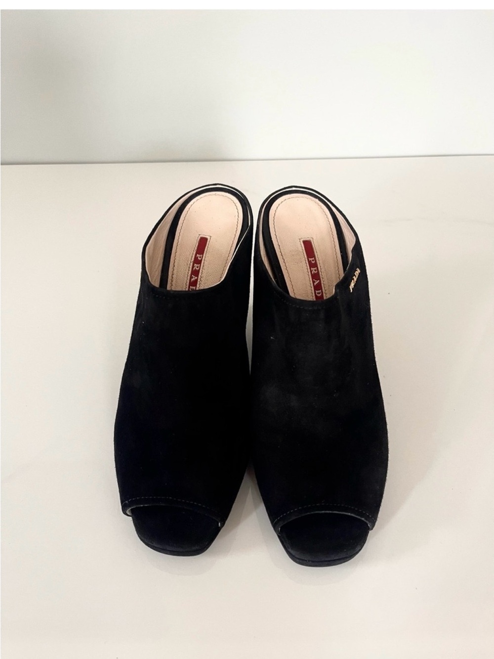 AUTHENTIC PRADA - Picture 3 of 10